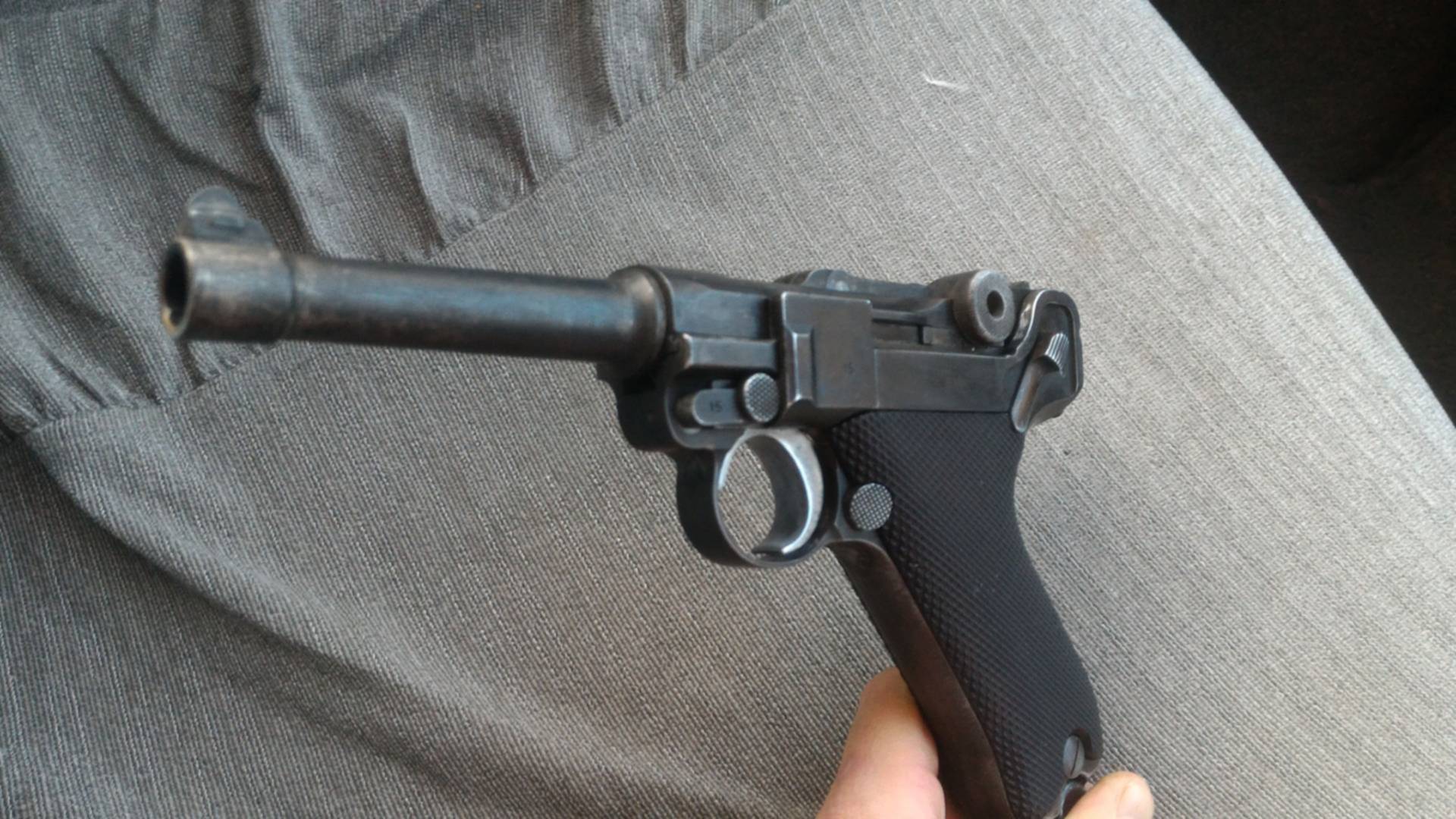 Коллиматорный прицел на Luger p08. Luger p08 with Suppressor. Luger p08 all model right Side.