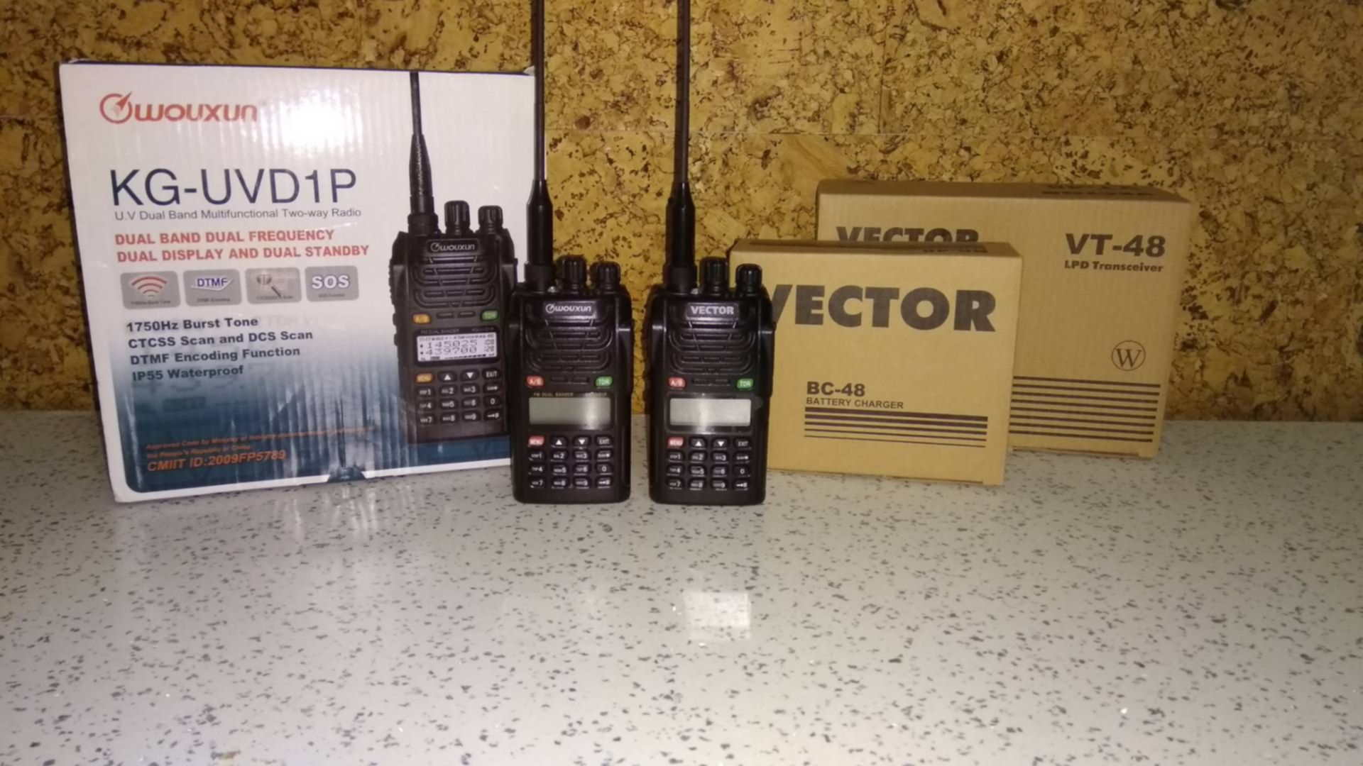 Kg uvd1p. Рация vector VT-48 W. Wouxun uvd1p. Wouxun kg-uvd1p. Воксун kg-uvd1p.