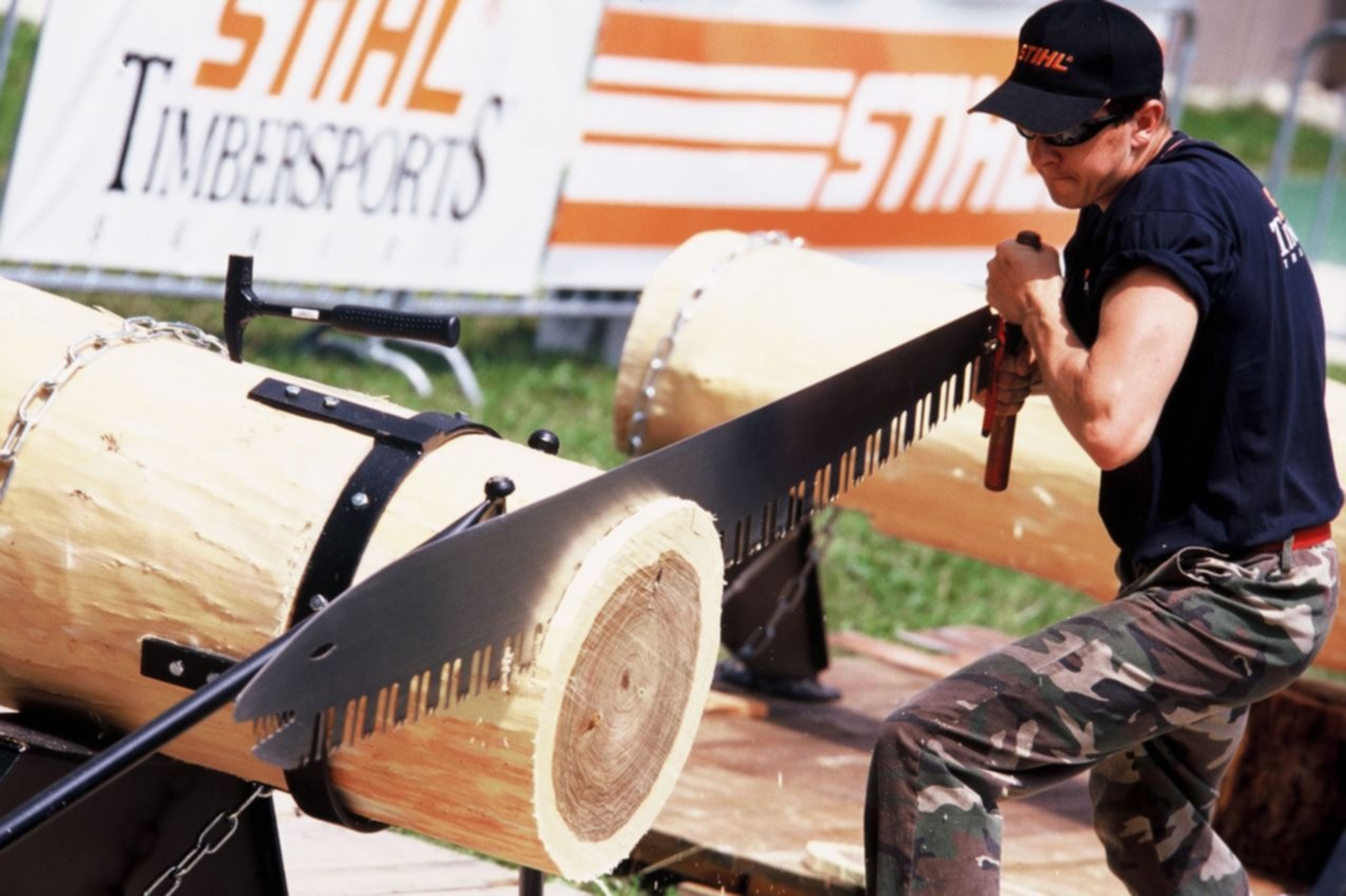 Пила спорт. Пила для Stihl TIMBERSPORTS. Двуручная пила по дереву. Пила двуручная на бревне. Двуручная пила штиль.