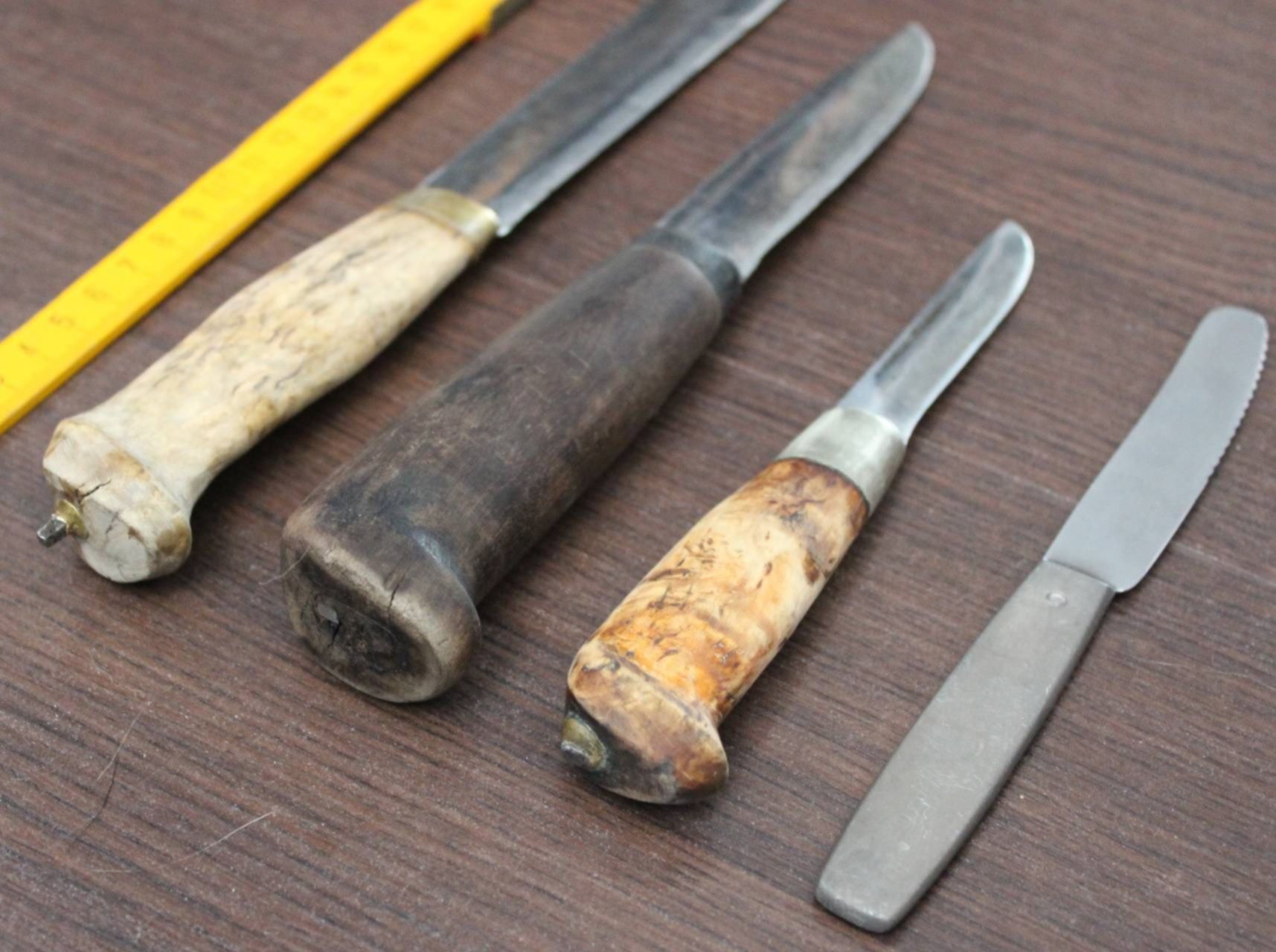 Самые древние ножи. Старинные ножи. Старый нож. Старинные промысловые ножи. Старинные большие ножи.