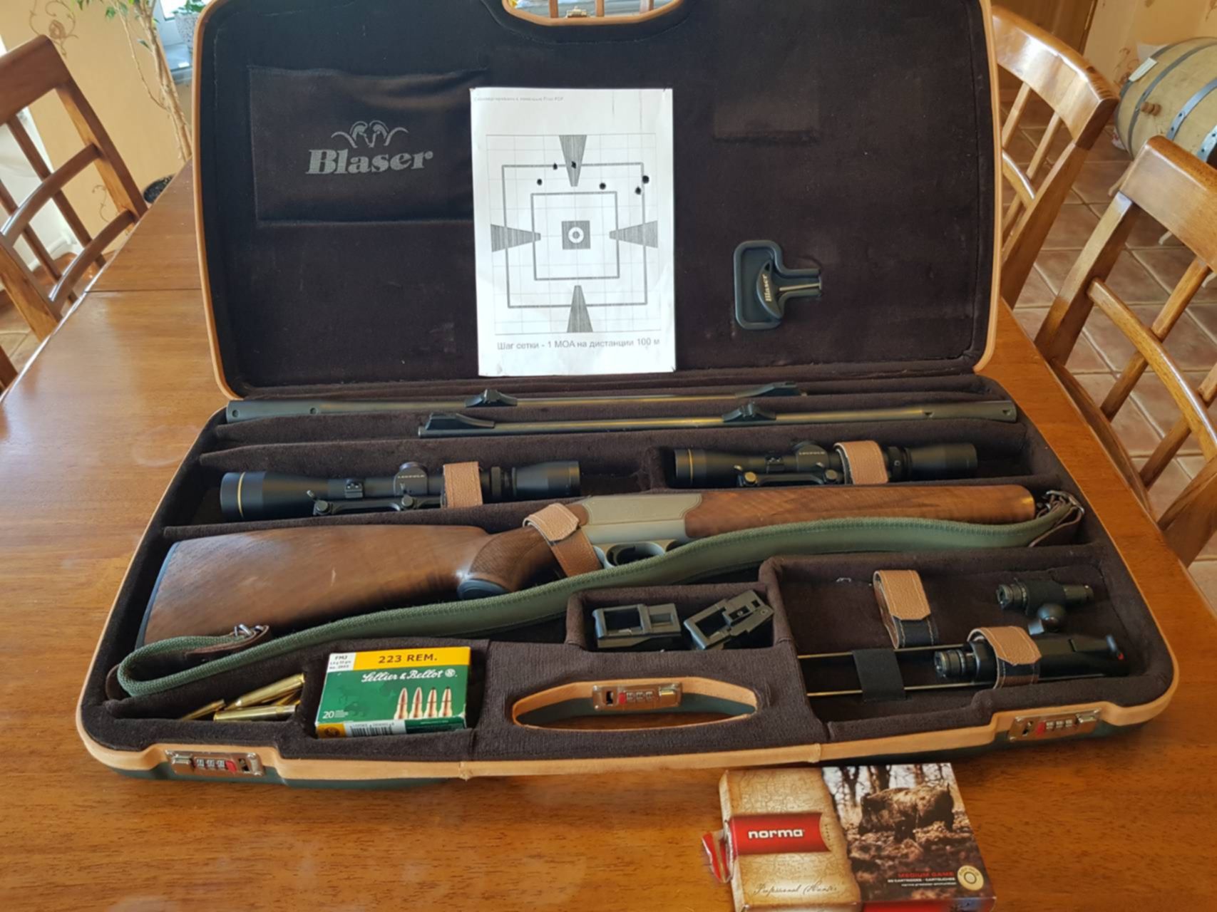 Продам р. Блейзер р93 с двумя стволами. Blaser r93 с двумя стволами. Кейс Blaser r93/r8 на 2 ствола и 2 оптических прицела. Блейзер 3006 и 223 вин с двумя стволами.