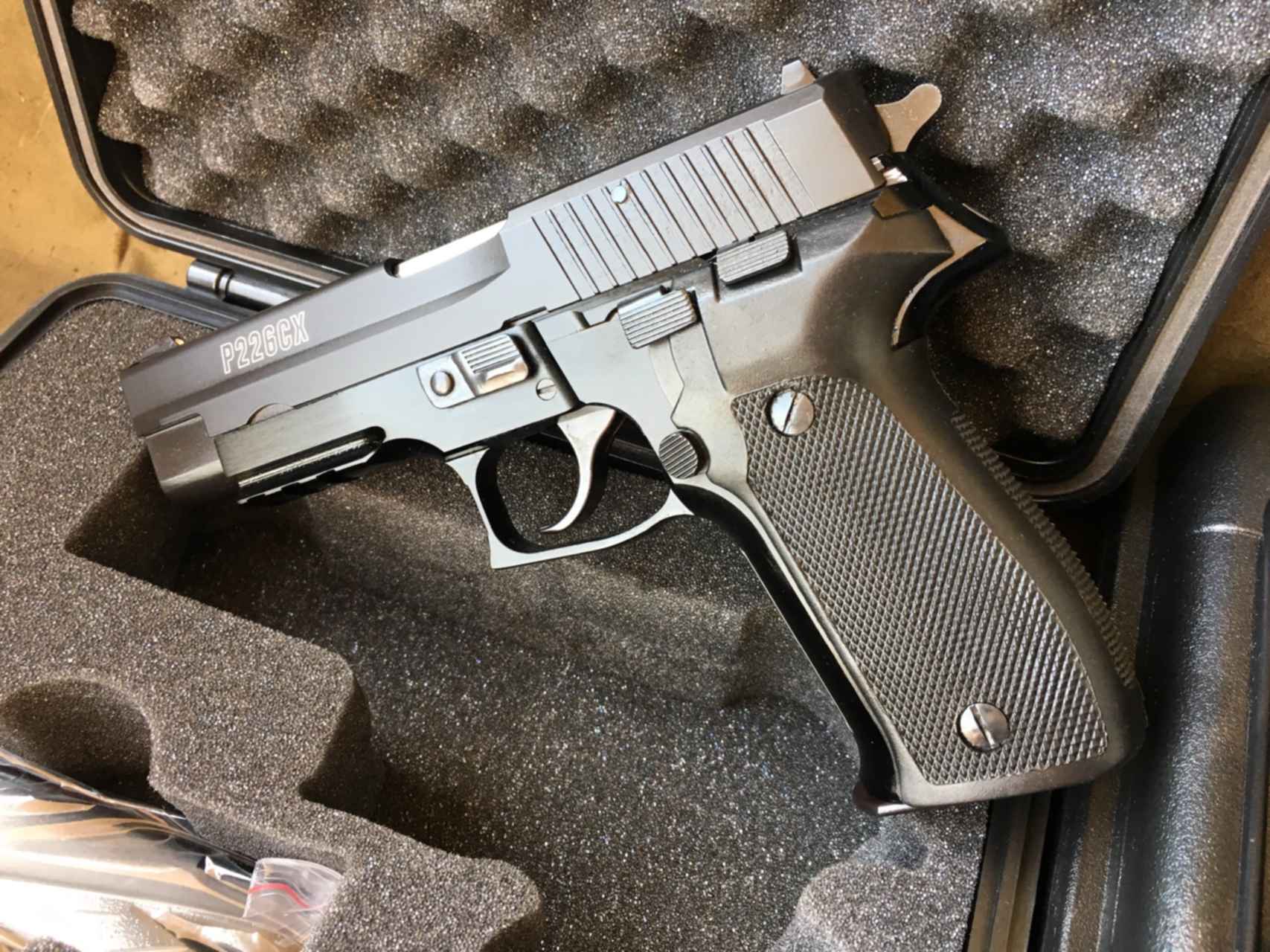 Fsdss 656. Зиг Зауэр р226. Ствол зиг Зауэр 226 травматический. Sig Sauer p226 CX. Охолощенный p226.