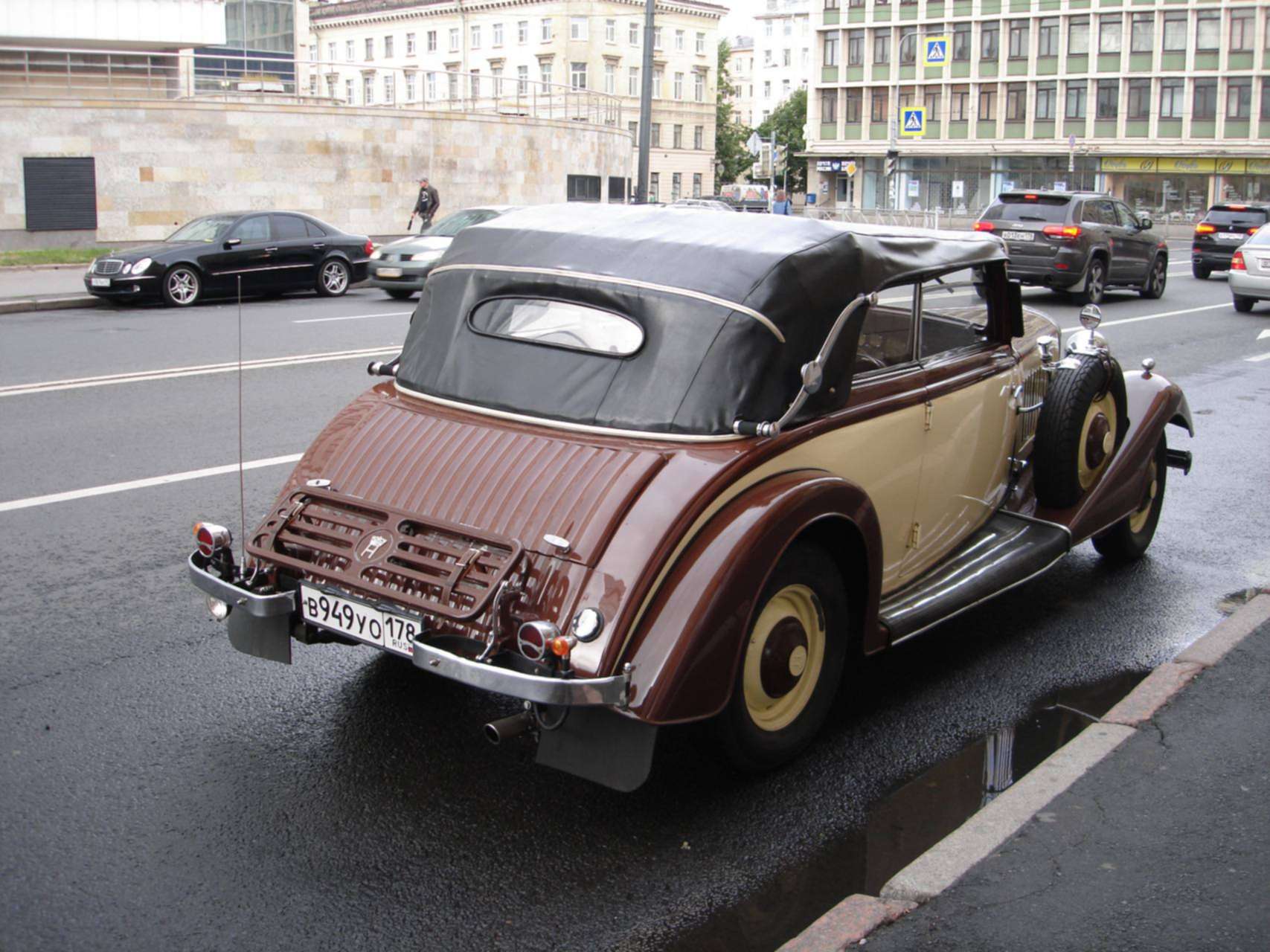 Horch 12