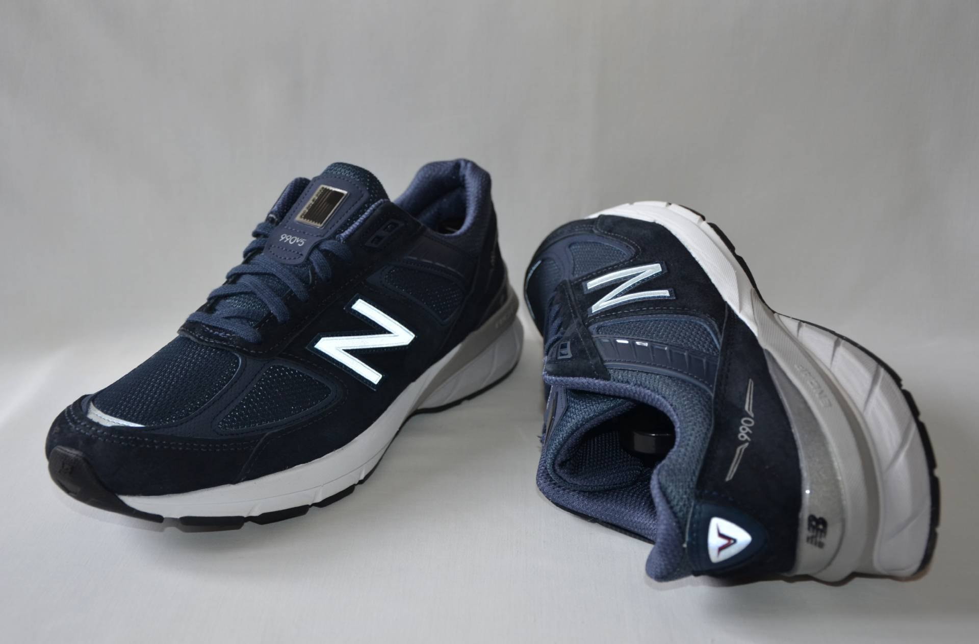 Кроссовки new balance 990v5