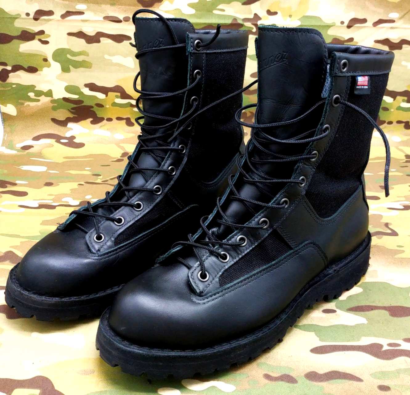 Продам берцы. Берцы зимние Danner 43. Берцы Даннер Акадия. Тактические берцы Danner Blackhawk. Армейские Danner Acadia.