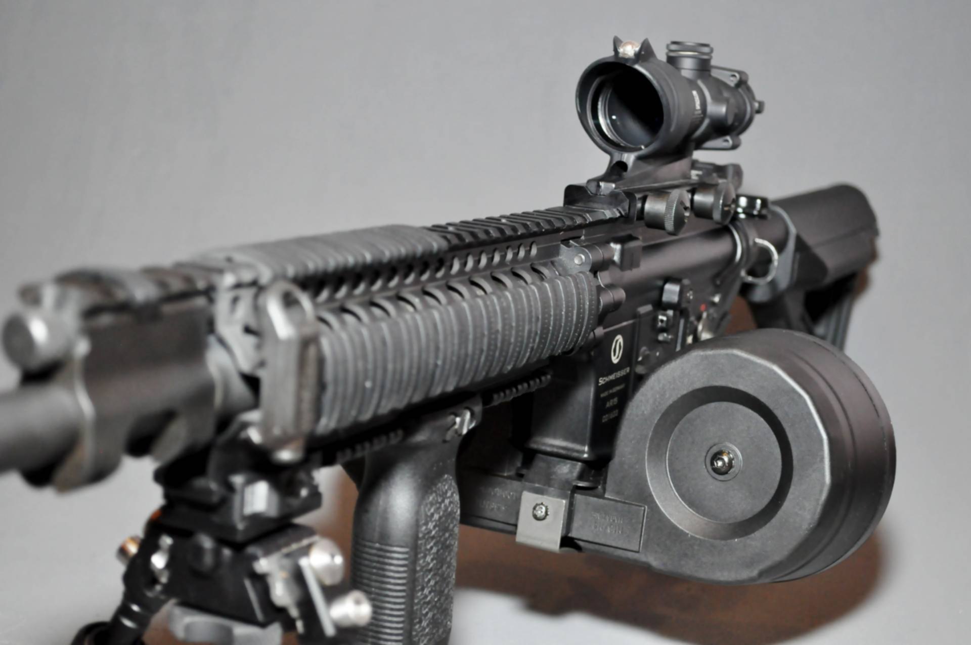 Beta C-Mag Magazine System AR-15 223 Remington, 5.56x45mm 100-Round Drum Po...