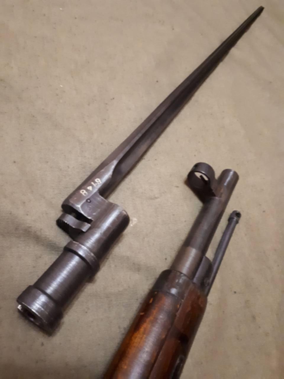 трехгранный штык к винтовке мосина. штык мосины. штык от винтовки мосина. штык мосины. винтовка мосина со штыком.