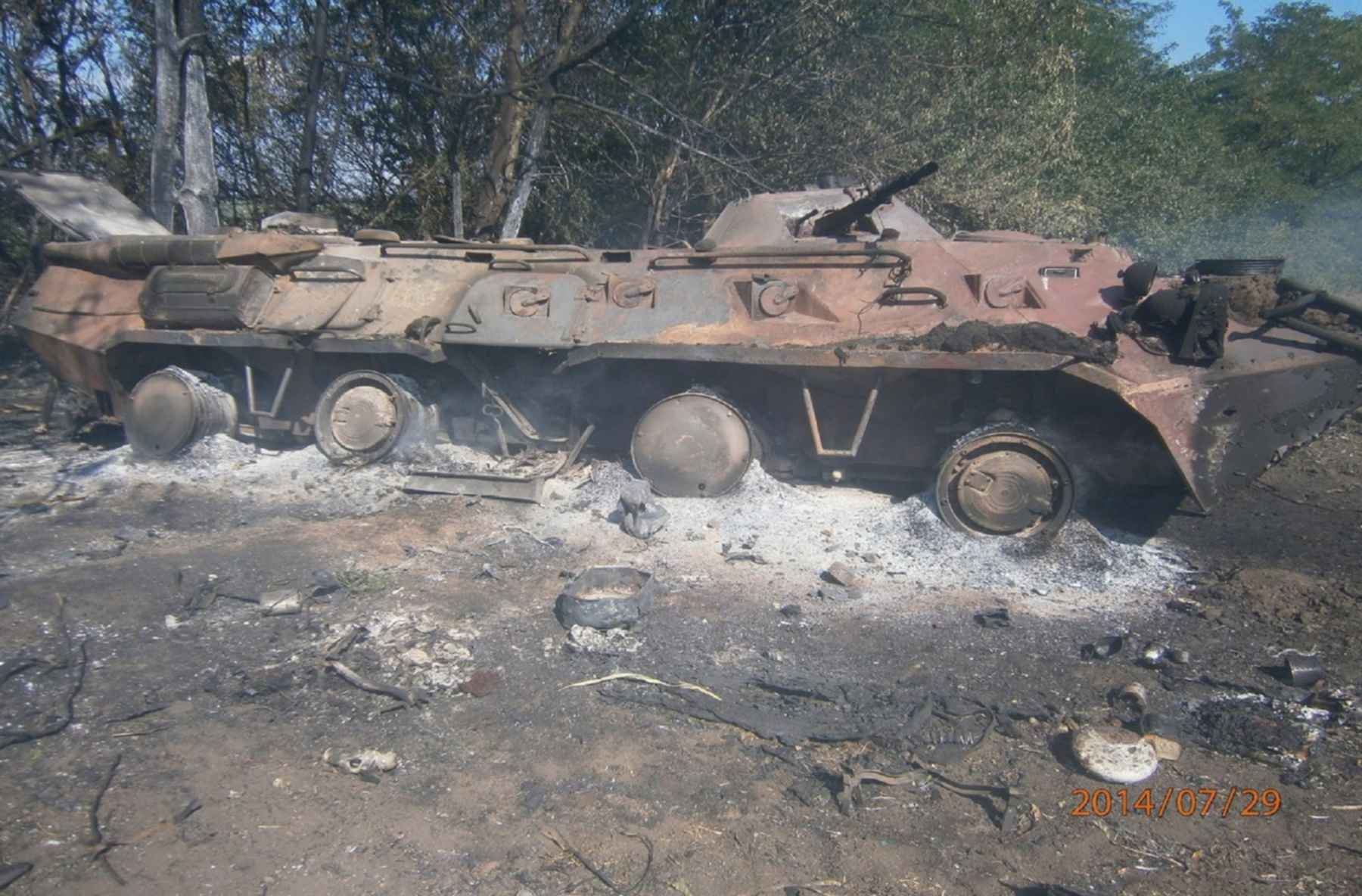 Где подбитая техника. БТР 80 В Чечне. БТР 70 подбитый.