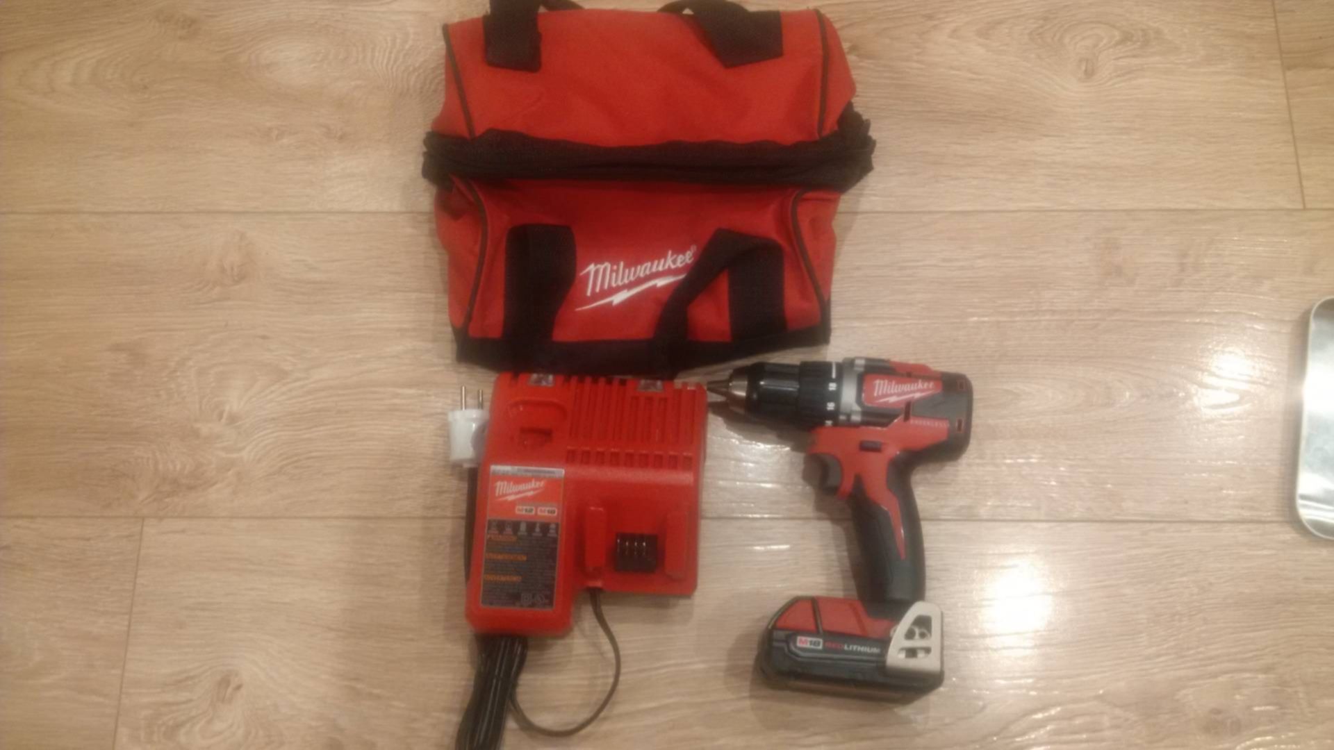 Milwaukee m18 cbldd 202c. Milwaukee 2801-21. M18 CBLDD-202c. Milwaukee m18 blddrc-202c.