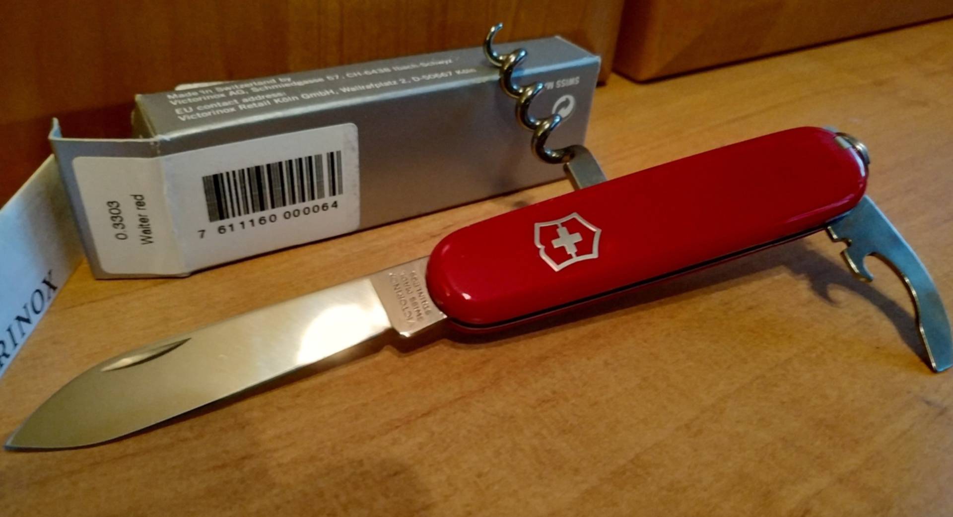 Victorinox waiter