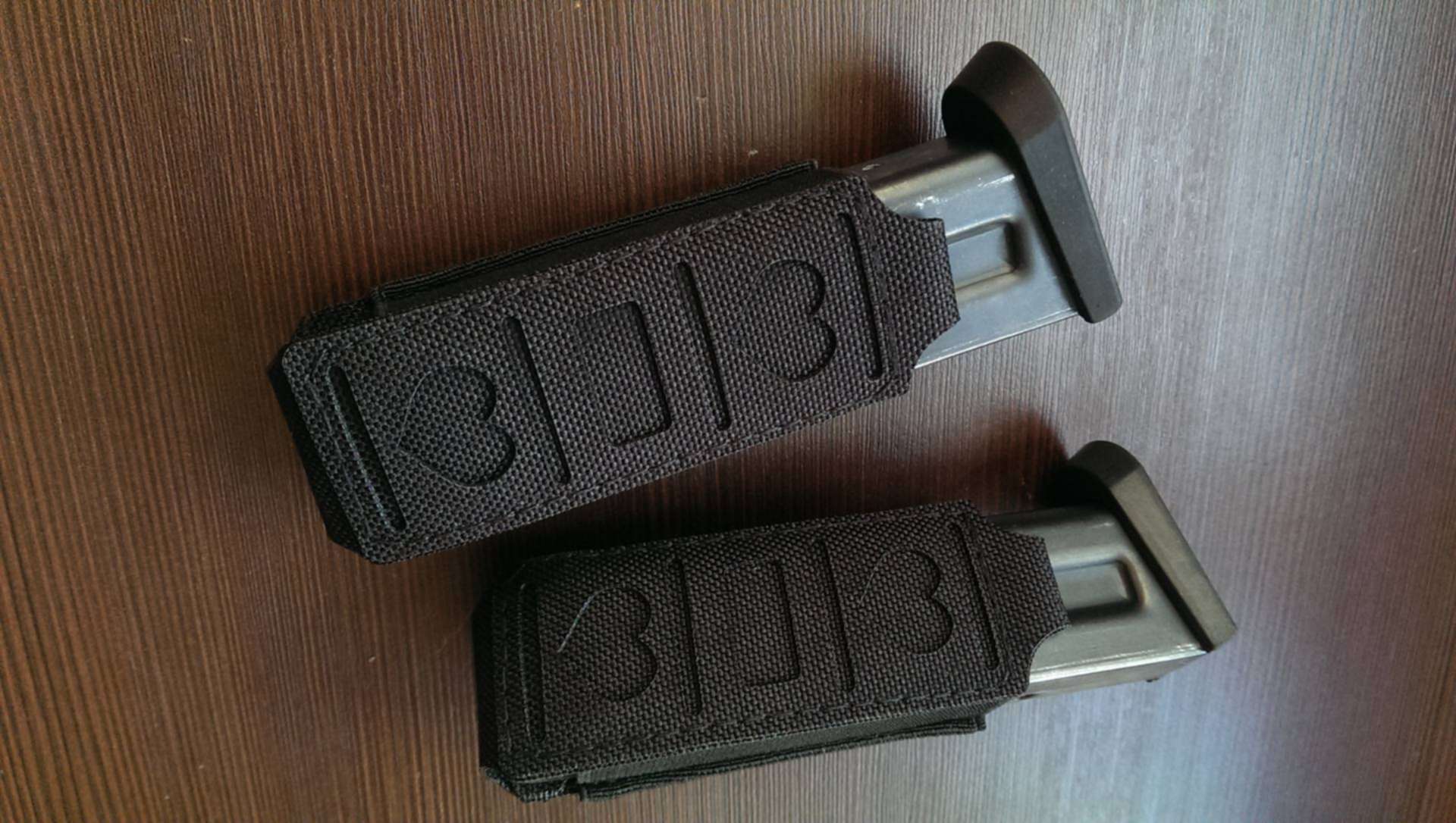 8 t pro. P226 накладки. Накладки на рукоятку sig Sauer p226. Накладка на рукоять Глок 17. Спидлоадер Glock.