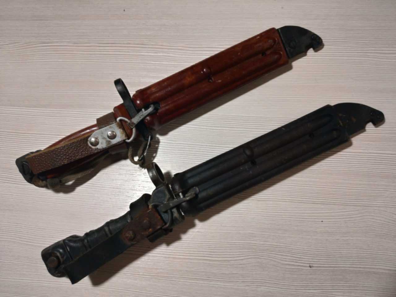 Штык нож арисака клейма. Два штыка. Восстановление штыка к 98. Два штыка. Два штыка.