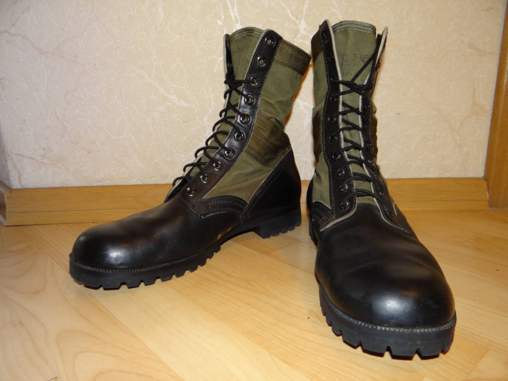 Вьетнамские продам. Vietnam Jungle Boots 10.5w. Берцы Джангл Вьетнам. Берцы Джангл песок. Сапоги Original Jacket 55518-1.