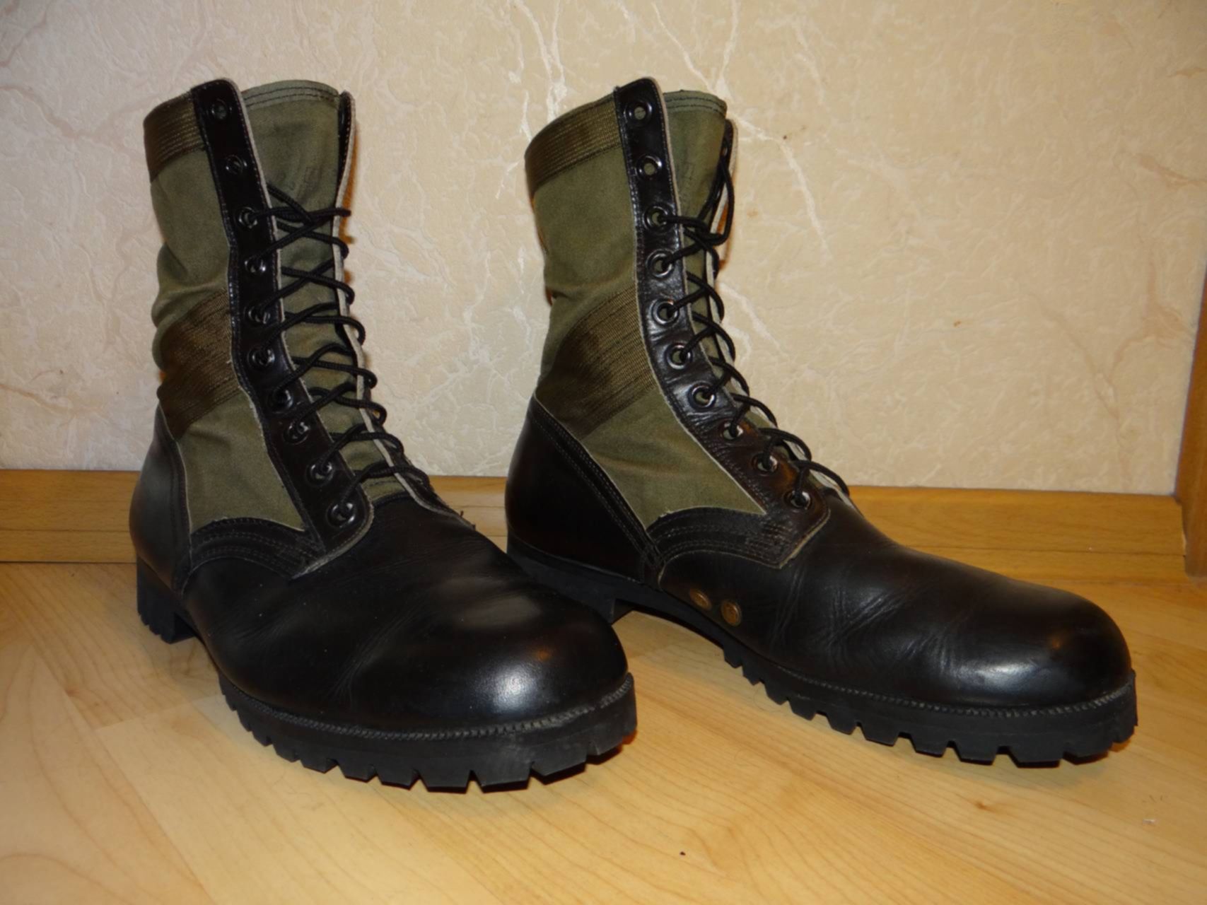 Вьетнамские продам. Берцы Джангл Вьетнам. Берцы Джангл песок. Jungle Boots.