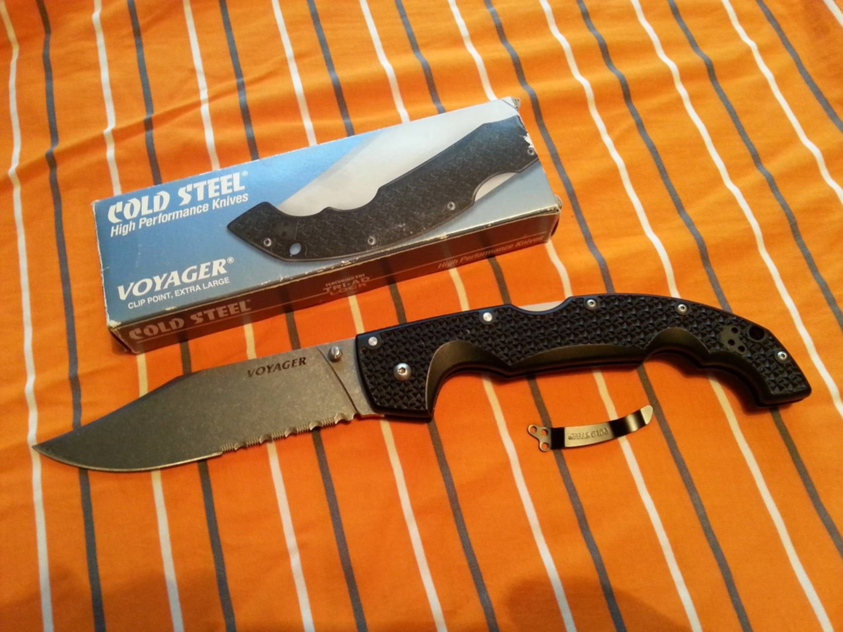 Voyager xl. Колд стил Вояджер XL. Cold Steel Voyager XL сертификат. Cold Steel Voyager XL разборка. Нож китайский раскладной из девяностых со слонами полусеррейтор.