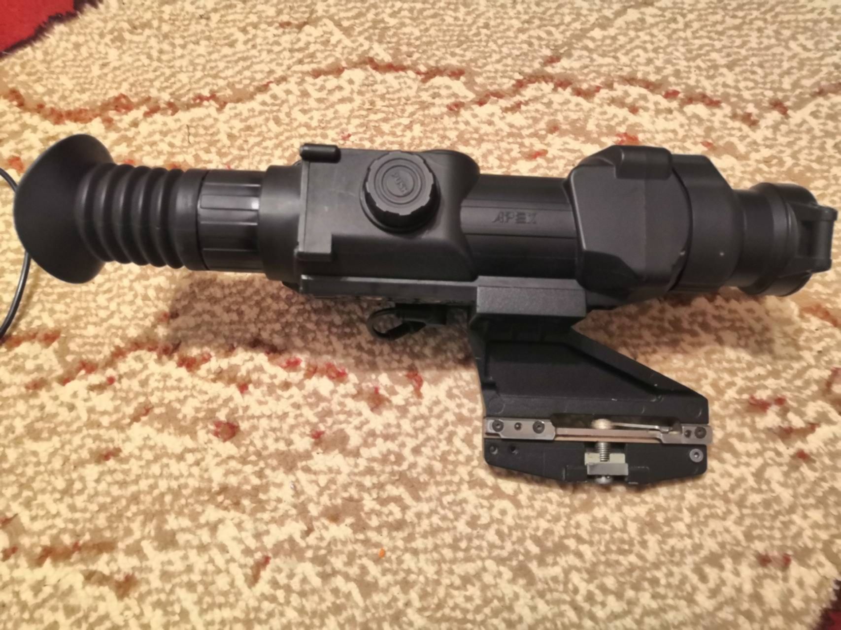 Apex 50. Pulsar apex xd50. тепловизионный прицел pulsar apex xd50. пульсар апекс 50. нож с прицелом.