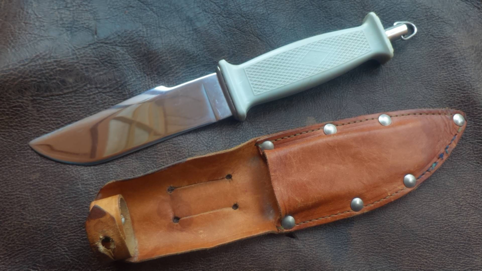 Охотничий нож мооир 1. Нож медвежий пк моор. Нож медвежий пк моор. Нож моор. Нож мооир 1.