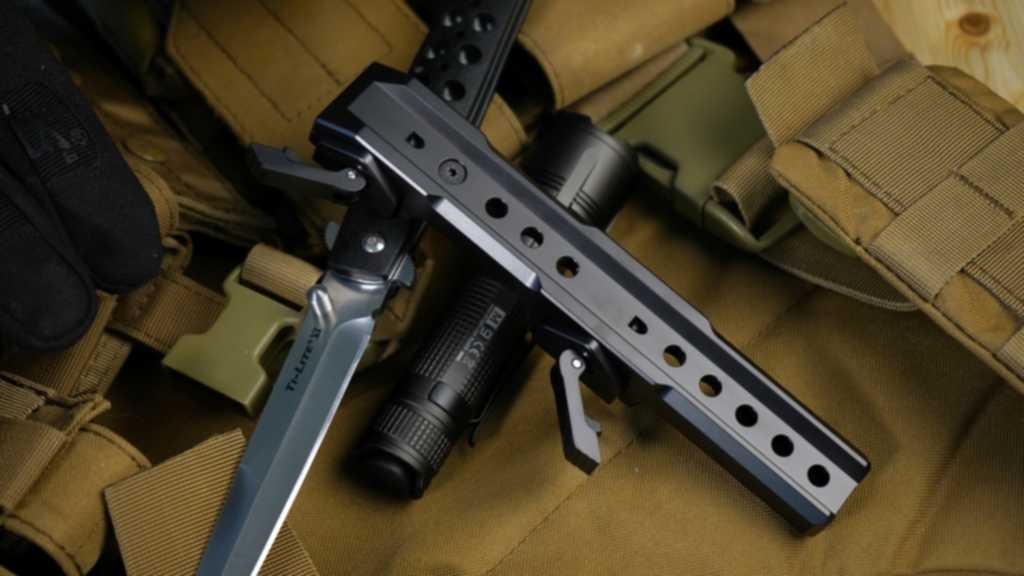 Aimpro. Кронштейны AIMPRO быстросъемные. AIMPRO tactica быстросьемный кронштейн с призмой.