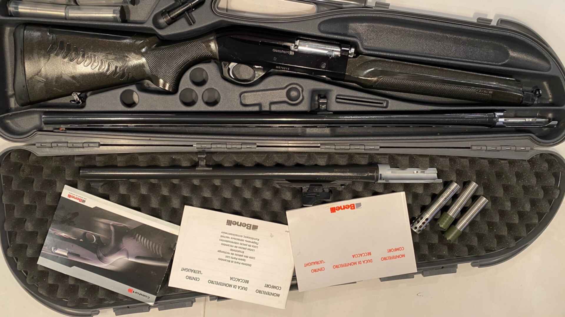 Ружье комбо. Бенелли комфорт 12. Benelli Comfort Combo. Бенелли 12 Калибр. Ружье Бенелли комфорт.