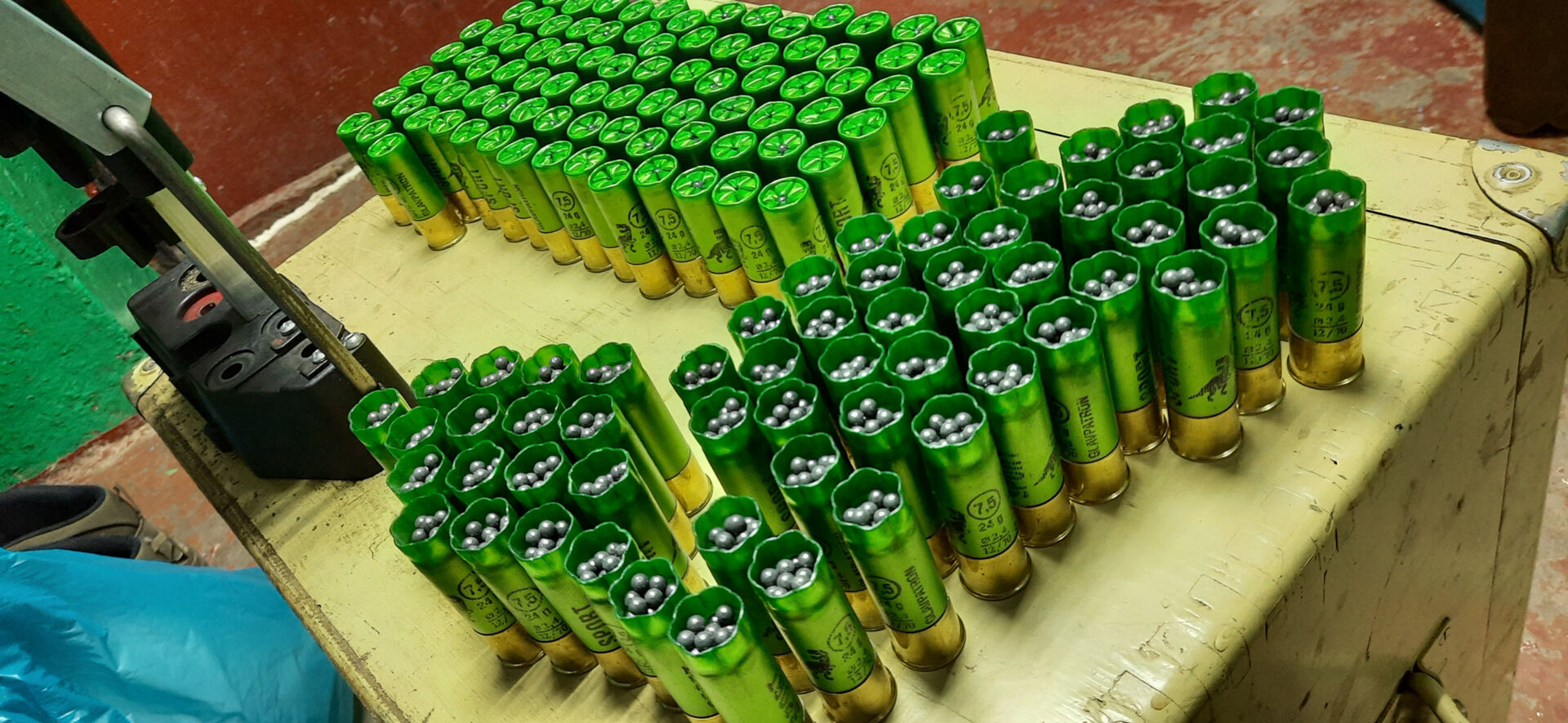 Стреляные гильзы 12 калибра. Даррен гильзы. Патроныч. Патроныч. Патрон патроныч.