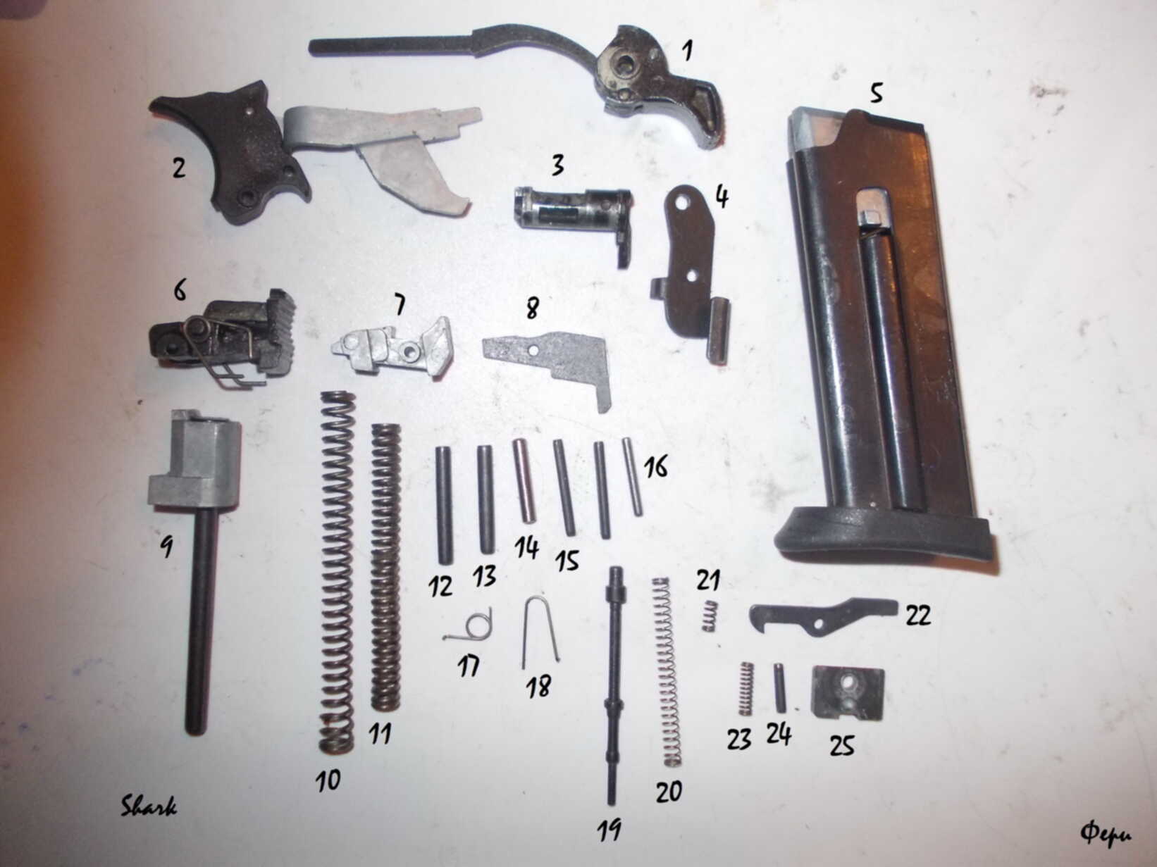 Детали 22. Запчасти для пистолета сталкер м906. Детали от пистолета сталкер 906м. Запчасти от пистолета сталкер 906м. Название деталей пистолета сталкер м906.