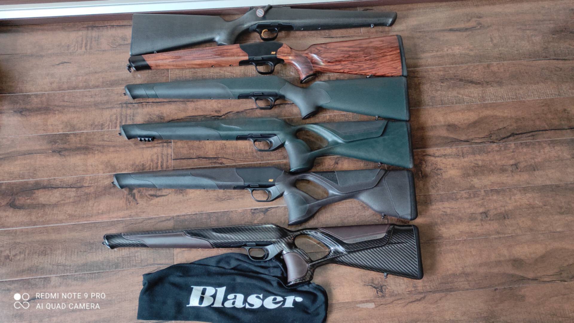 Гансброкер ставропольский край. Blaser r8 22lr. Blaser r93 атташе. Приклад на Blaser r8. Ружье Sauer m30.