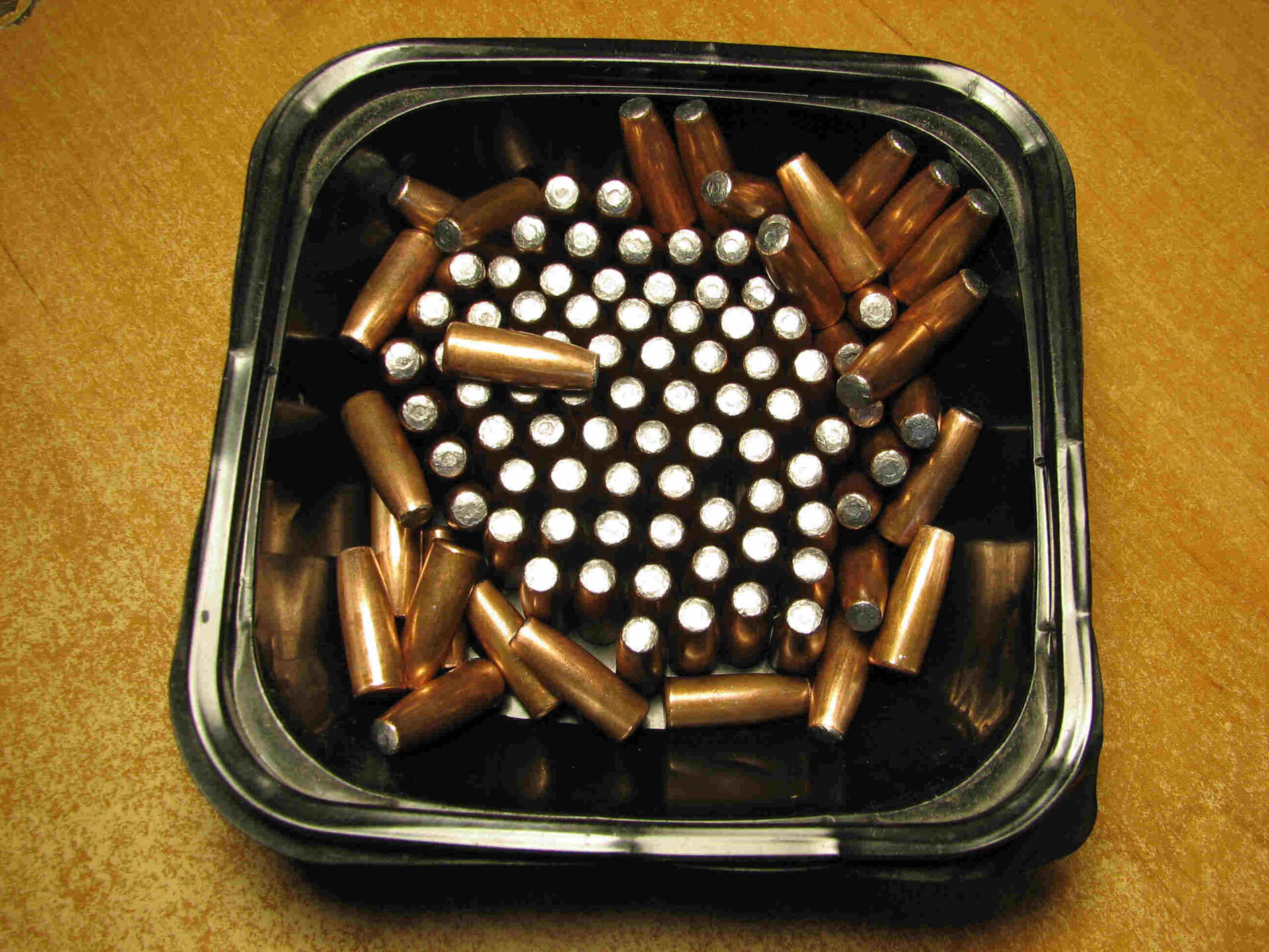 21 Bullets. 10,000 Bullets. Table with Bullets. Add Bullets z Black.