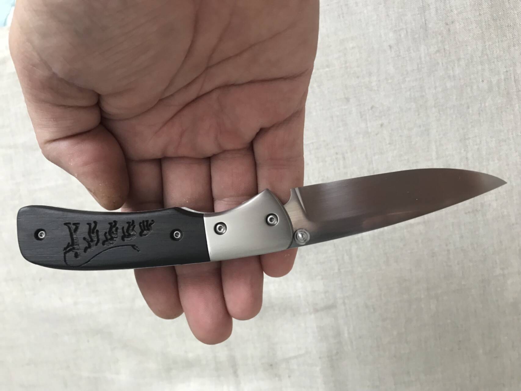 Dead silence нож. Нож умершего. Нож даомачен. Красивый загиб кончика ножа. Нож умершего.