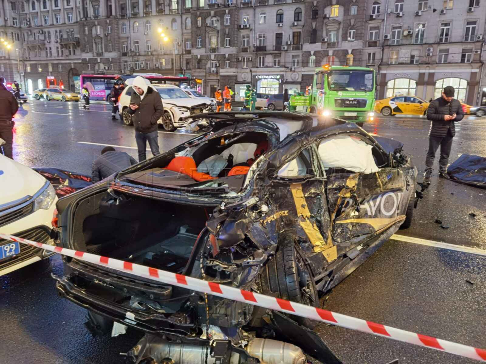 Блогер зайцев попал в дтп