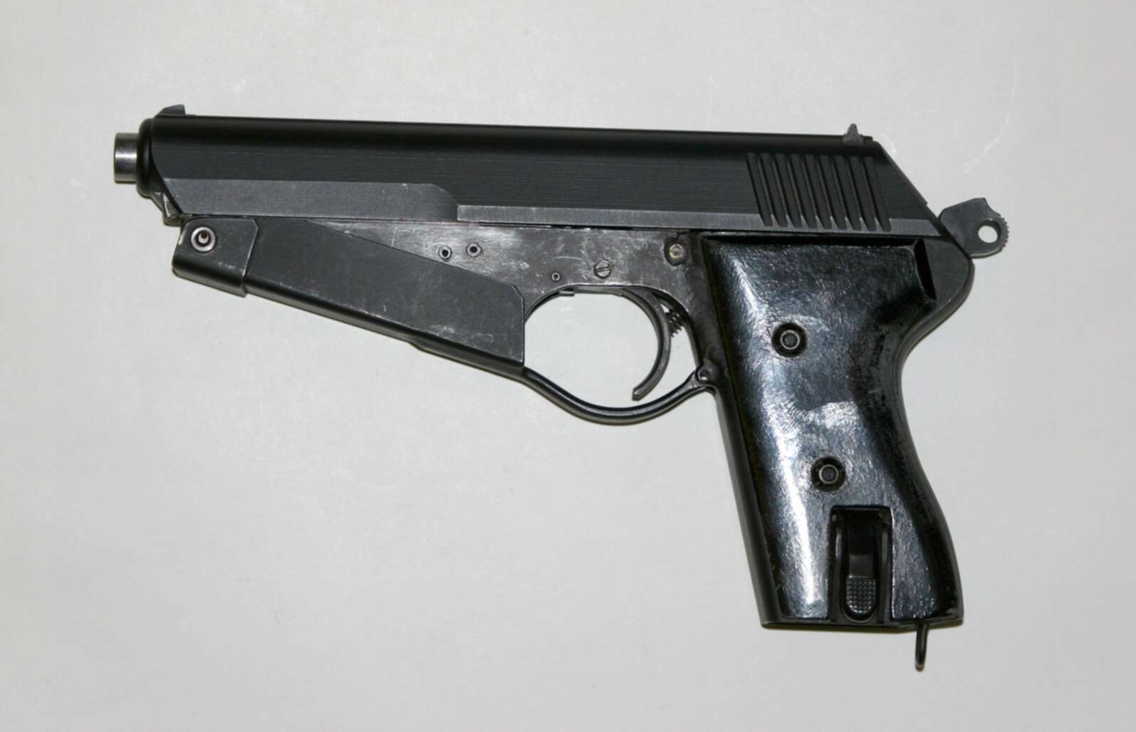 Пистолеты мюллер 1902. Браунинг 1910. Прототип пистолета. Патрон пистолета маузер. Борхард люгер 1900.