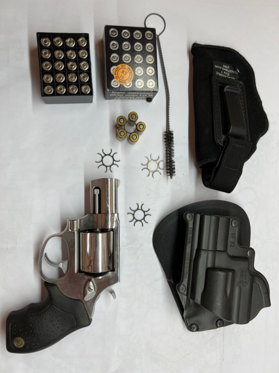 Lom 13 kurs. Таурус лом 13. Taurus Lom 13 рукоятка. Насадка на ствол газового пистолета.