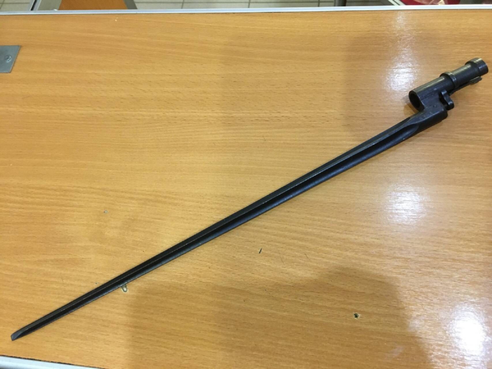 русский четырехгранный игольчатый штык. штык-нож винтовки мосина четырехгранный. четырехгранный. штык мосина трехгранный. русский четырехгранный игольчатый штык.