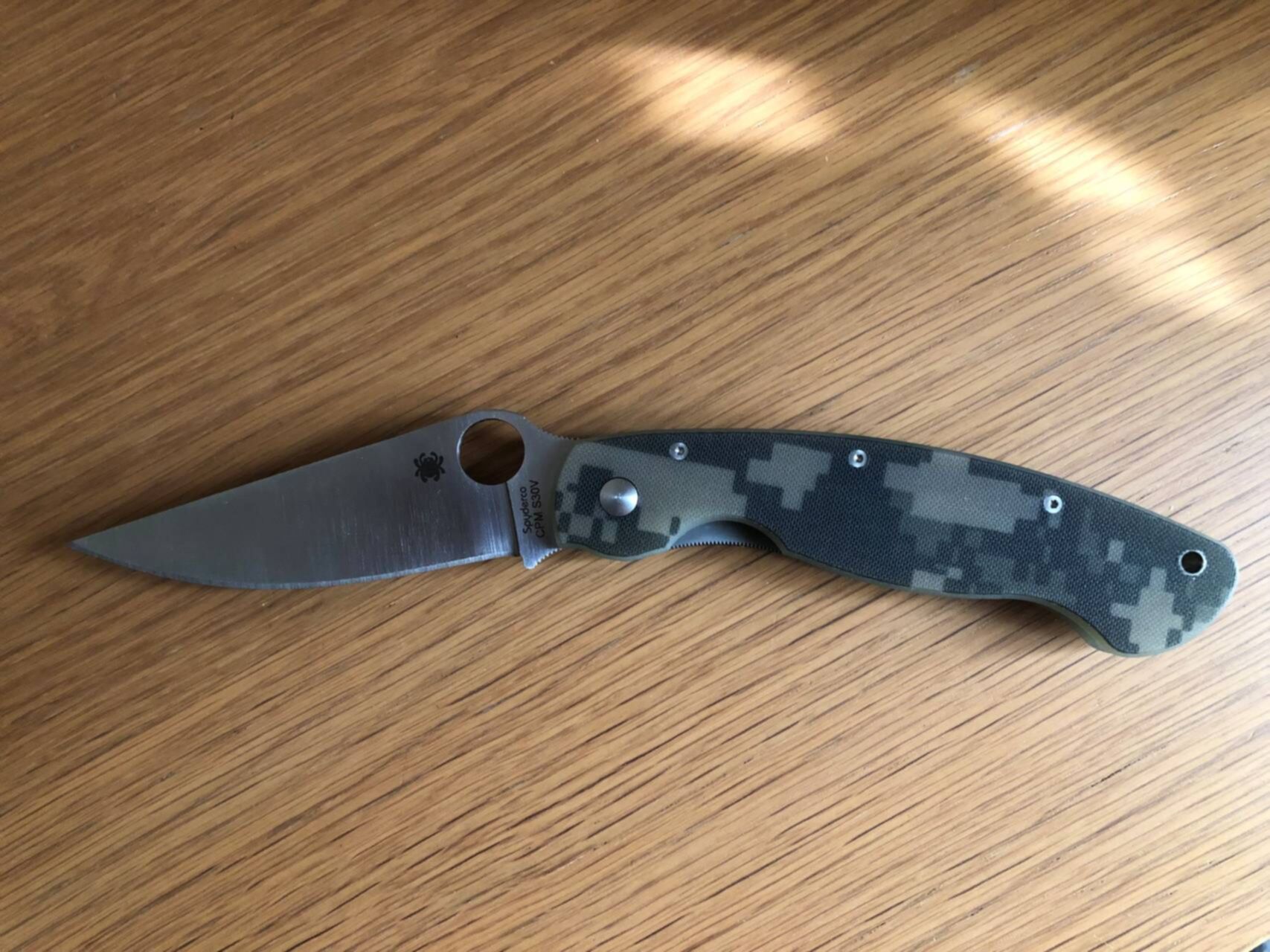 Spyderco cpm s30v golden colorado usa earth. Нож spyderco paramilitary 2. Spyderco paramilitary 3. Пара спайдерка. Спайдерко para 3.