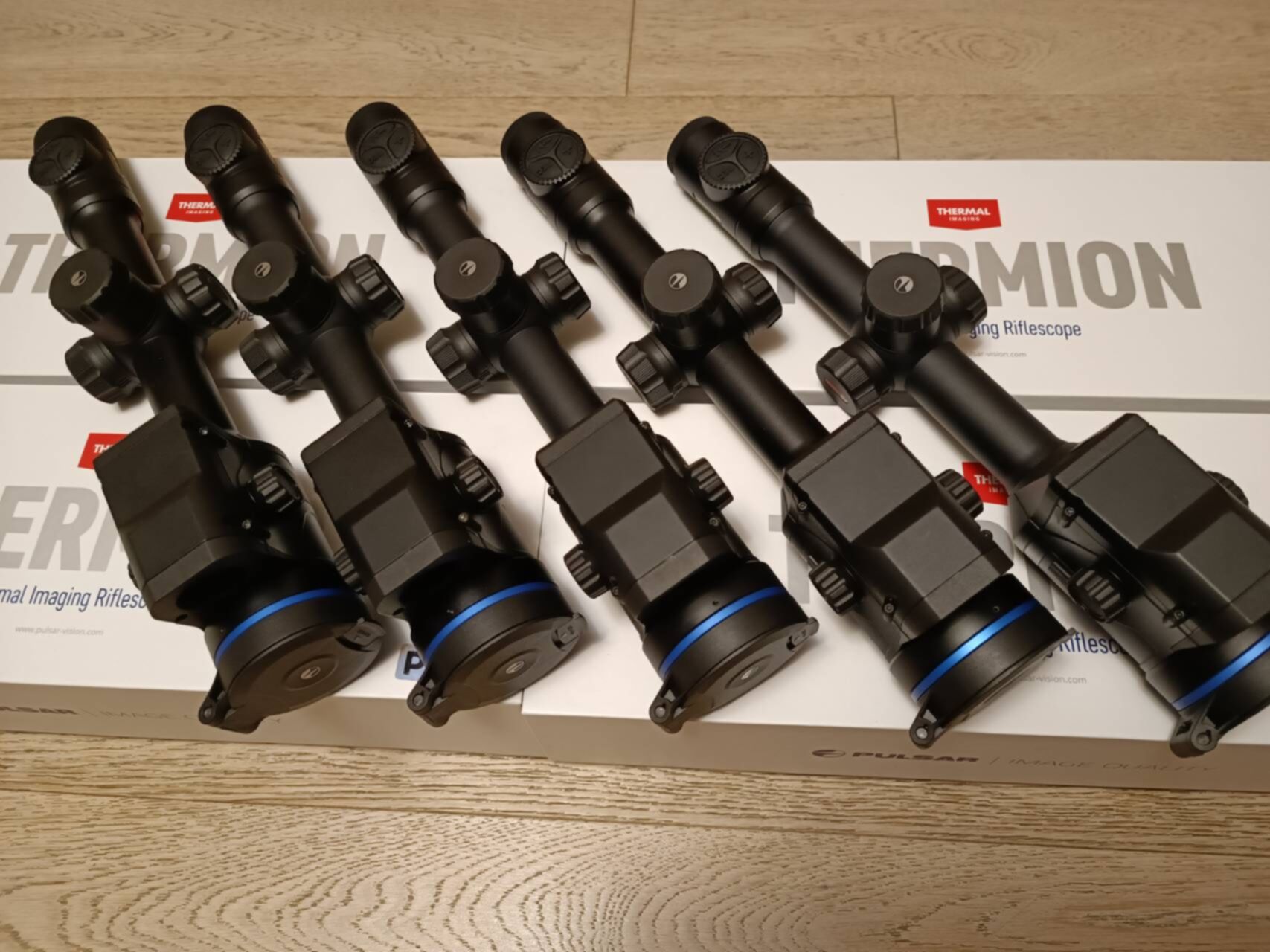 Thermion 2 pro. Pulsar Axion 2 LRF xq35. Пульсар Аксион xq35 LRF. Pulsar Axion 2 LRF XG 35. Thermion2 LRF xр50 Pro.