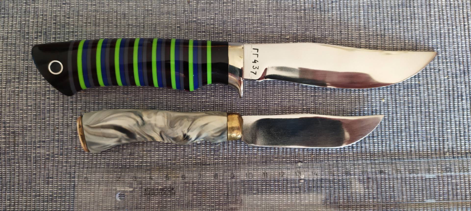 Me knife. На ножах Ганс.