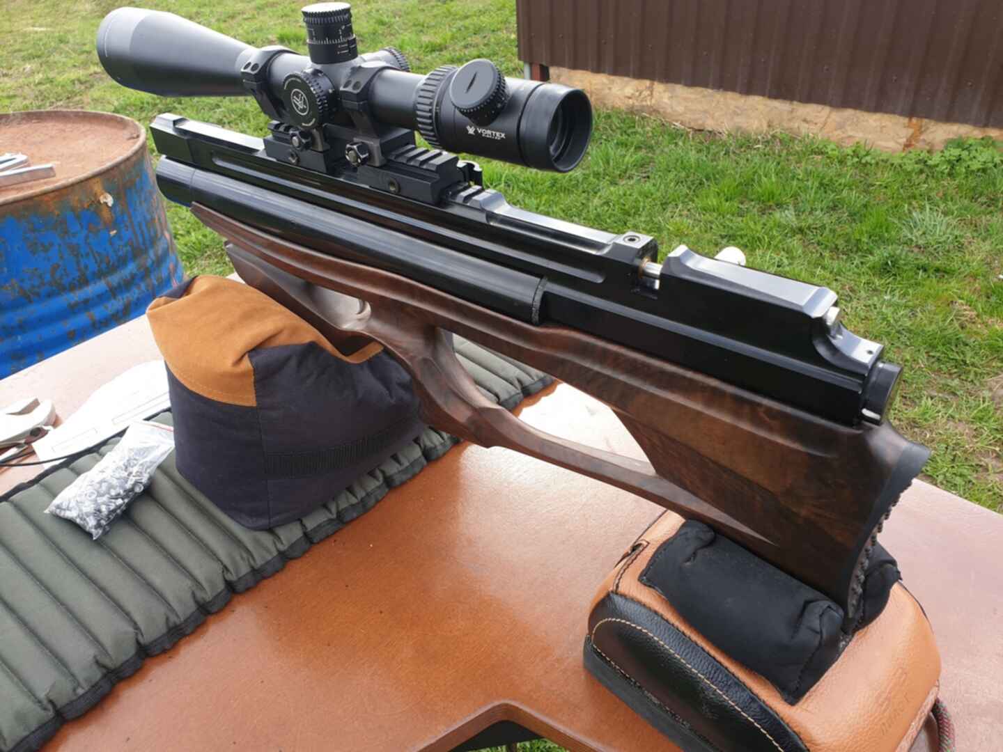 193 3 7. 193 3 7