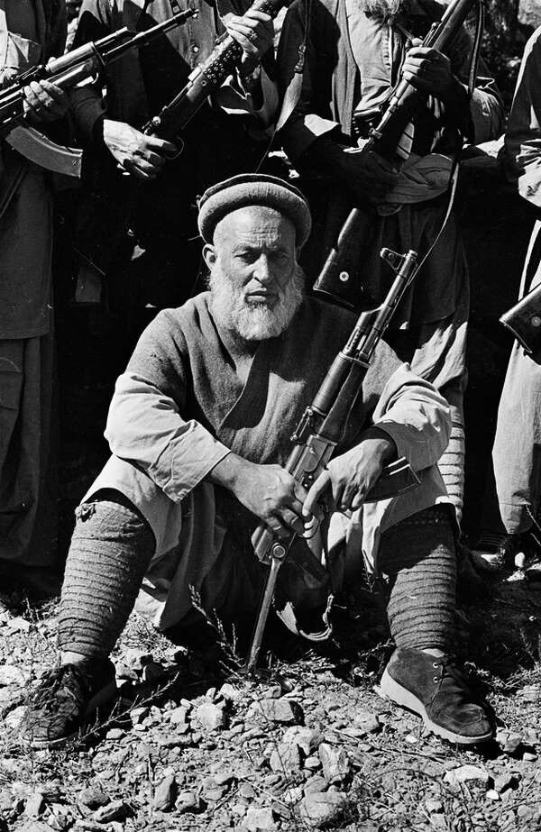 Пуштунка стив маккарри. Моджахеды в афгане. Моджахеды 1979. Моджахеды в афганистане 1979. Афганистан моджахеды душманы.