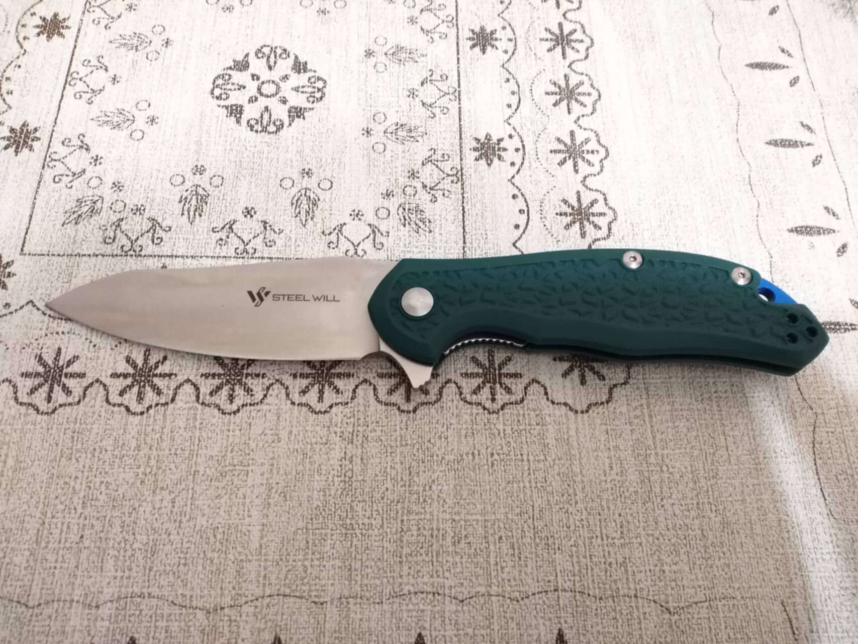 Продать сталь. Ножи китайские цветeviscerate Knife. Продам лап стил. А 036 на ноже что это.