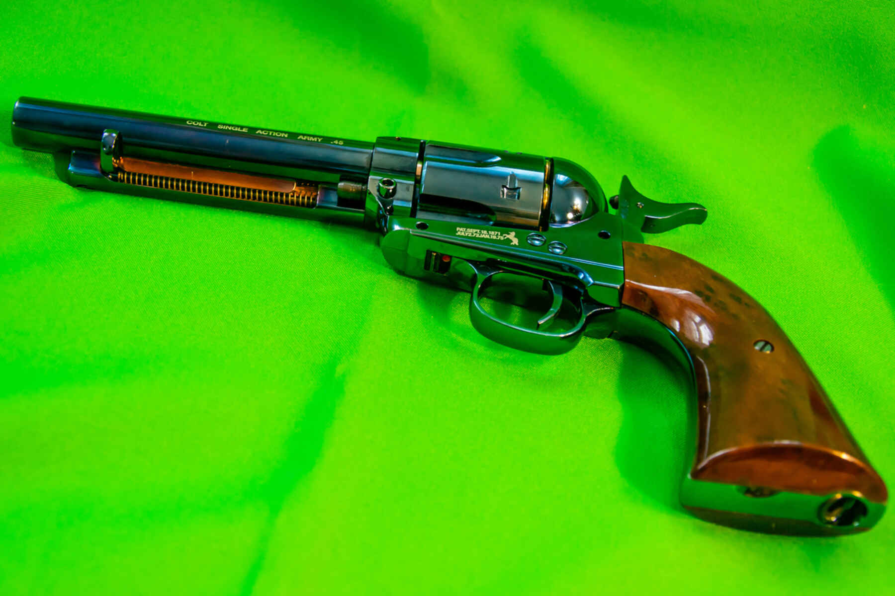 Umarex saa 45. Револьвер Colt Single Action Army 45. Umarex Colt 45 Single Action. Umarex Colt Single Action Army saa. Saa Colt откидно барабан.