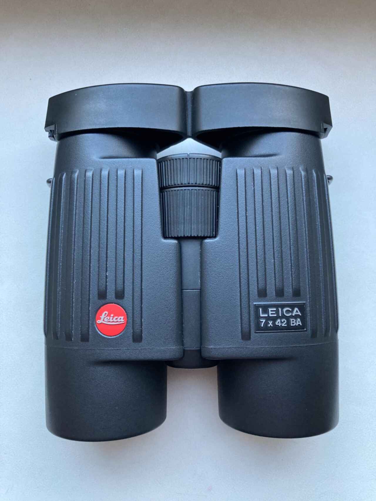 Бинокль leica