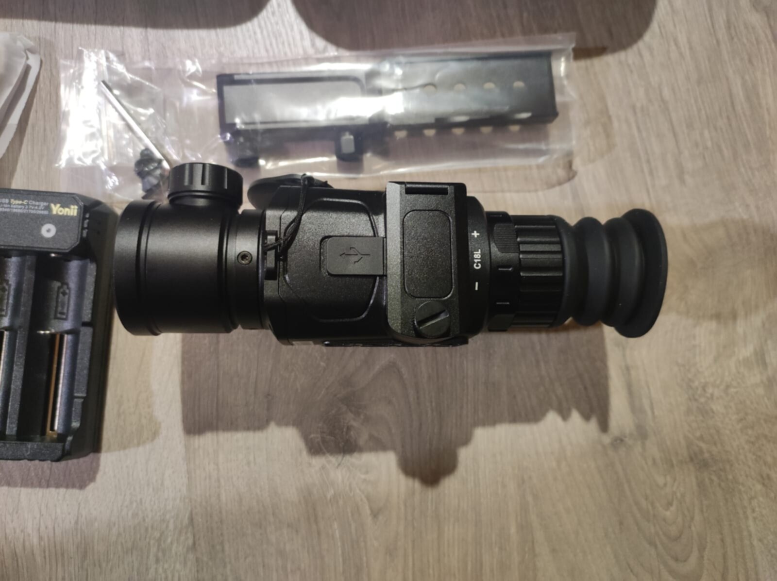 Объектив hti c8. Тепловизор hti ht-c8. Hti c18. Hti c18. Hti c18.